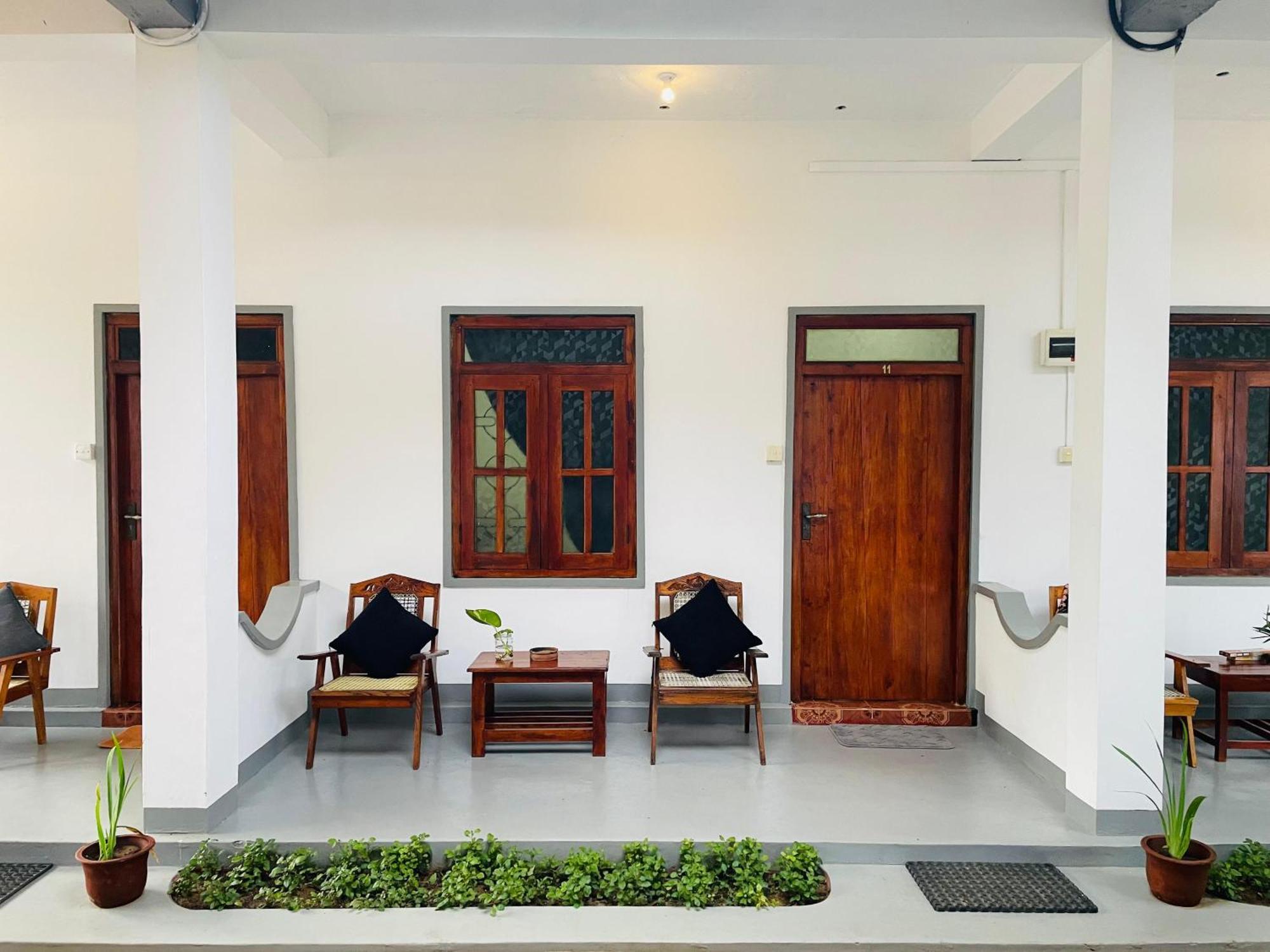 Zimbay Guest House Arugam Bay Exterior photo